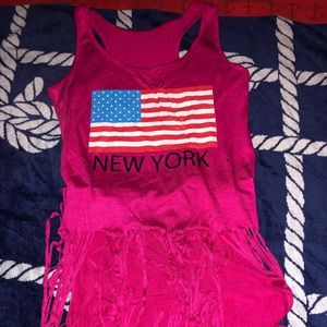 4th July distressed top  size medium